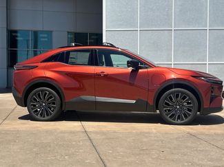 New 2026 Toyota C-HR AWD/4WD video 3