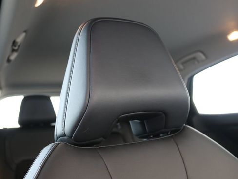 Used 2023 Nissan Ariya AWD image 38