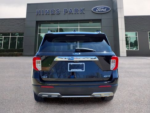 Used 2023 Ford Explorer XLT w/ Equipment Group 202A AWD/4WD image 6