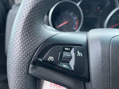 Used 2015 Chevrolet Cruze LT image 28