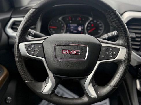 Used 2021 GMC Acadia SLE w/ Driver Convenience Package image 15