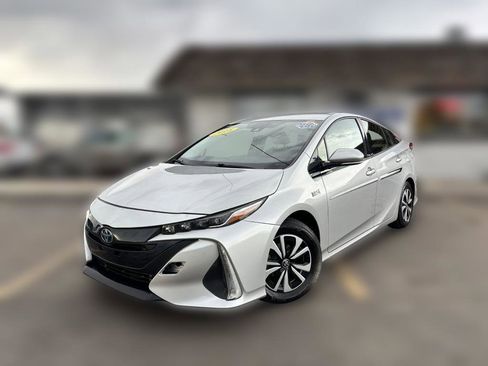 Used 2018 Toyota Prius Prime Plus image 1