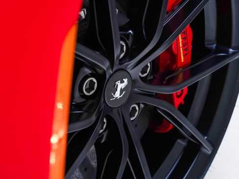 Used 2020 Ferrari 488 Pista Coupe RWD image 33