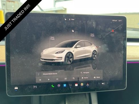 Used 2023 Tesla Model 3 Standard Range image 10