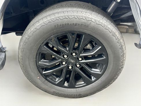 Used 2025 Ford F150 Lariat w/ Equipment Group 501A Mid AWD/4WD image 11