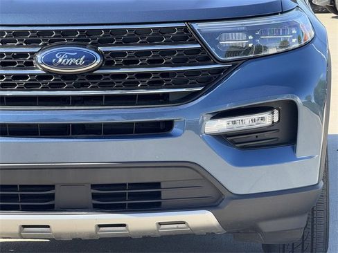 Used 2020 Ford Explorer XLT w/ Equipment Group 202A image 9