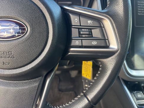 Used 2024 Subaru Outback Premium AWD/4WD image 16