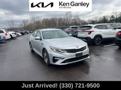 Used 2019 Kia Optima LX image 3