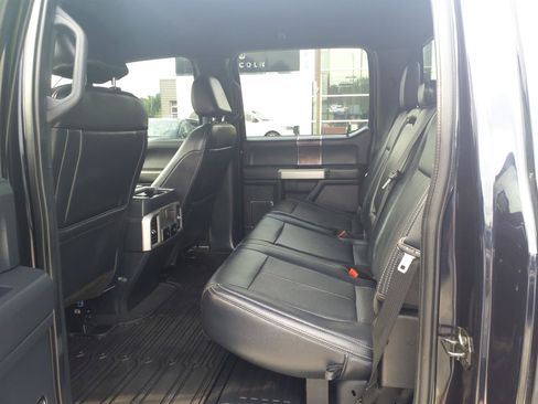 Used 2022 Ford F250 Lariat w/ Black Appearance Package AWD/4WD image 14