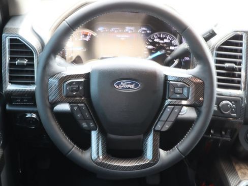 Used 2018 Ford F250 Lariat w/ Lariat Ultimate Package AWD/4WD image 14