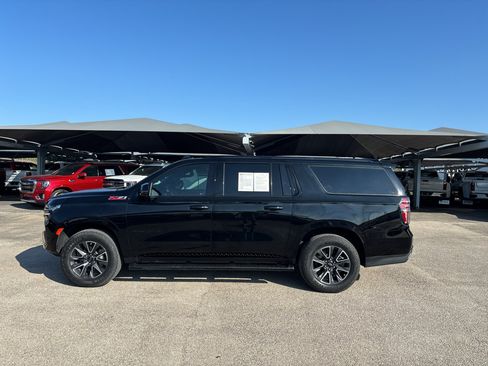 Used 2024 Chevrolet Suburban Z71 w/ Luxury Package AWD/4WD image 10