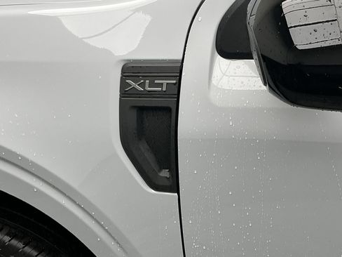 New 2025 Ford Maverick XLT w/ XLT Luxury Package AWD/4WD image 30