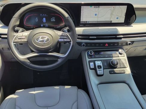 Used 2024 Hyundai Palisade SEL FWD image 6