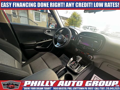 Used 2022 Kia Soul S FWD image 14