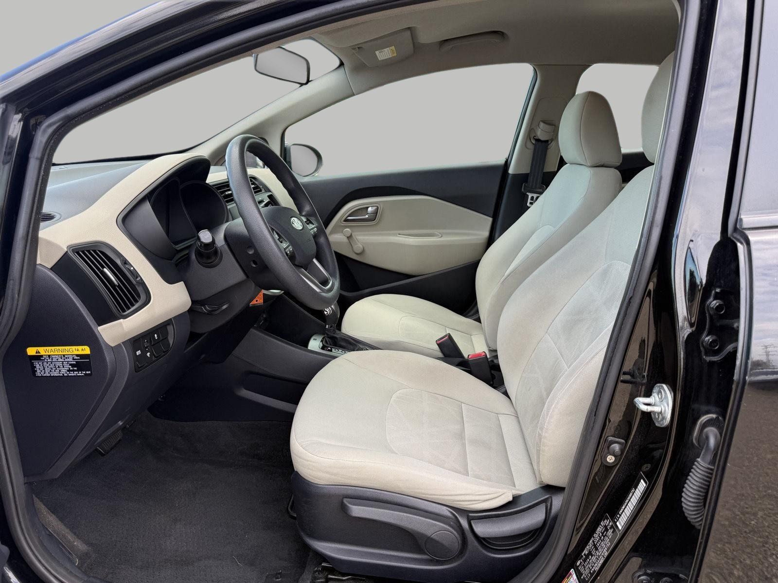 Used 2012 Kia Rio LX FWD image 21