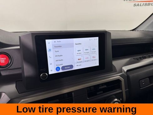 Used 2025 Toyota Tacoma TRD Off-Road image 14