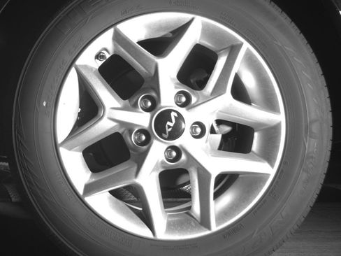 Used 2025 Kia Soul LX w/ LX Technology Package FWD image 14