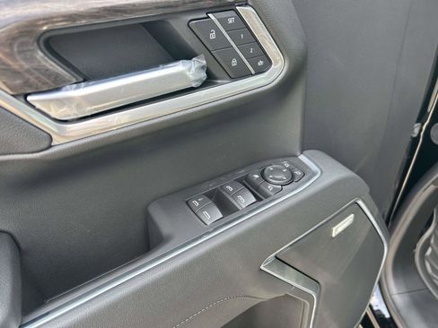 New 2026 Chevrolet Silverado 1500 LTZ w/ LTZ Premium Package image 19