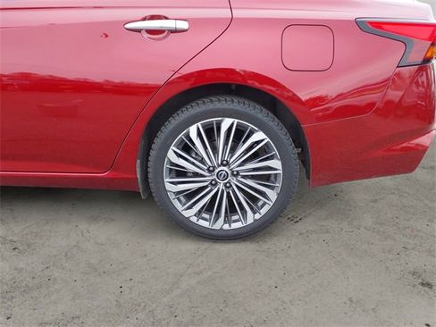 Used 2024 Nissan Altima 2.5 SL image 14