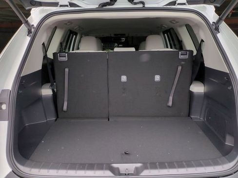 Certified 2026 Toyota Grand Highlander XLE image 28