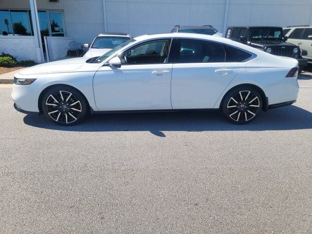 Used 2024 Honda Accord Touring image 10