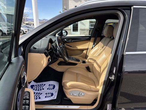 Used 2016 Porsche Macan S image 25