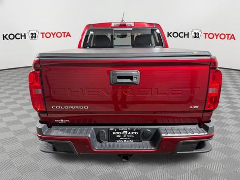 Used 2021 Chevrolet Colorado Z71 w/ Safety Package AWD/4WD image 7
