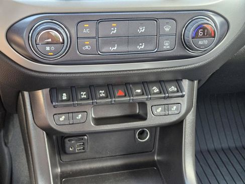 Used 2021 Chevrolet Colorado ZR2 AWD/4WD image 27