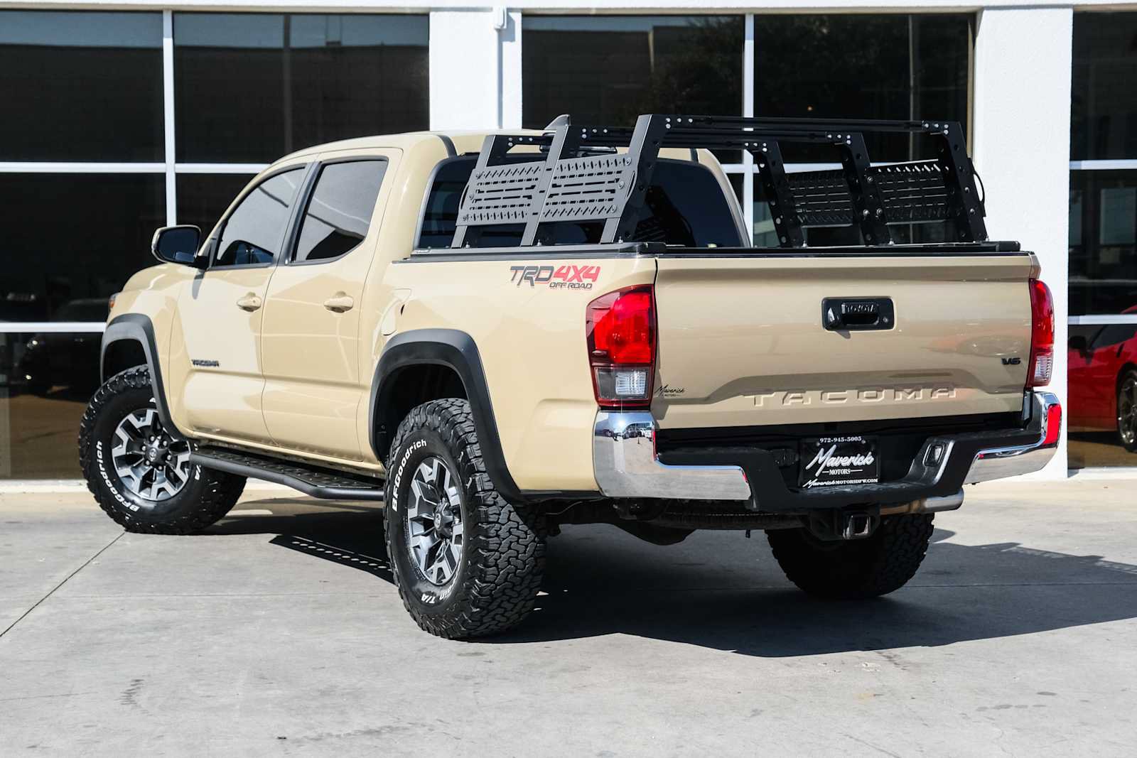 Used 2019 Toyota Tacoma TRD Off-Road AWD/4WD image 14