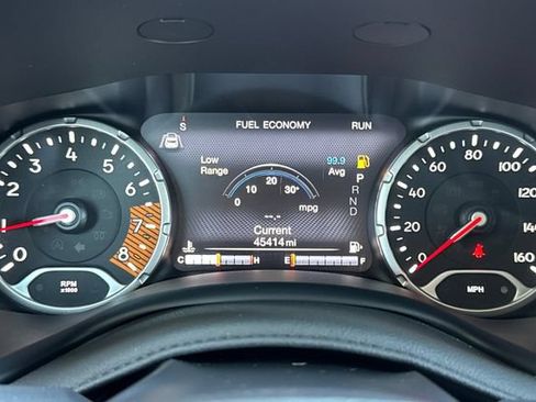 Used 2023 Jeep Renegade Latitude AWD/4WD image 41