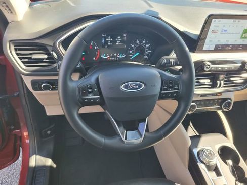 Certified 2022 Ford Escape SE w/ Convenience Package image 30