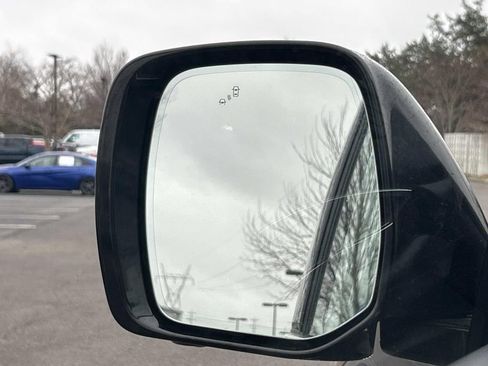 Used 2024 INFINITI QX80 Luxe image 17