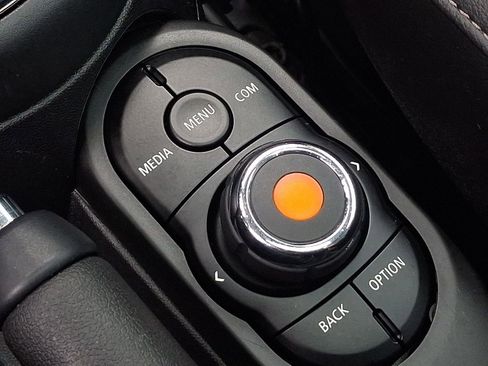 Used 2020 MINI Cooper S image 24