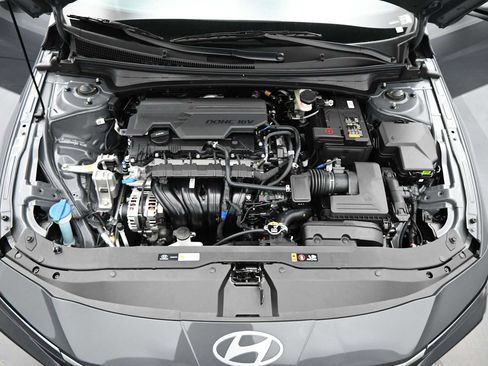 New 2026 Hyundai Elantra SEL Sport FWD image 24
