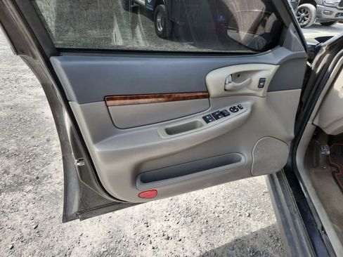 Used 2002 Chevrolet Impala image 16