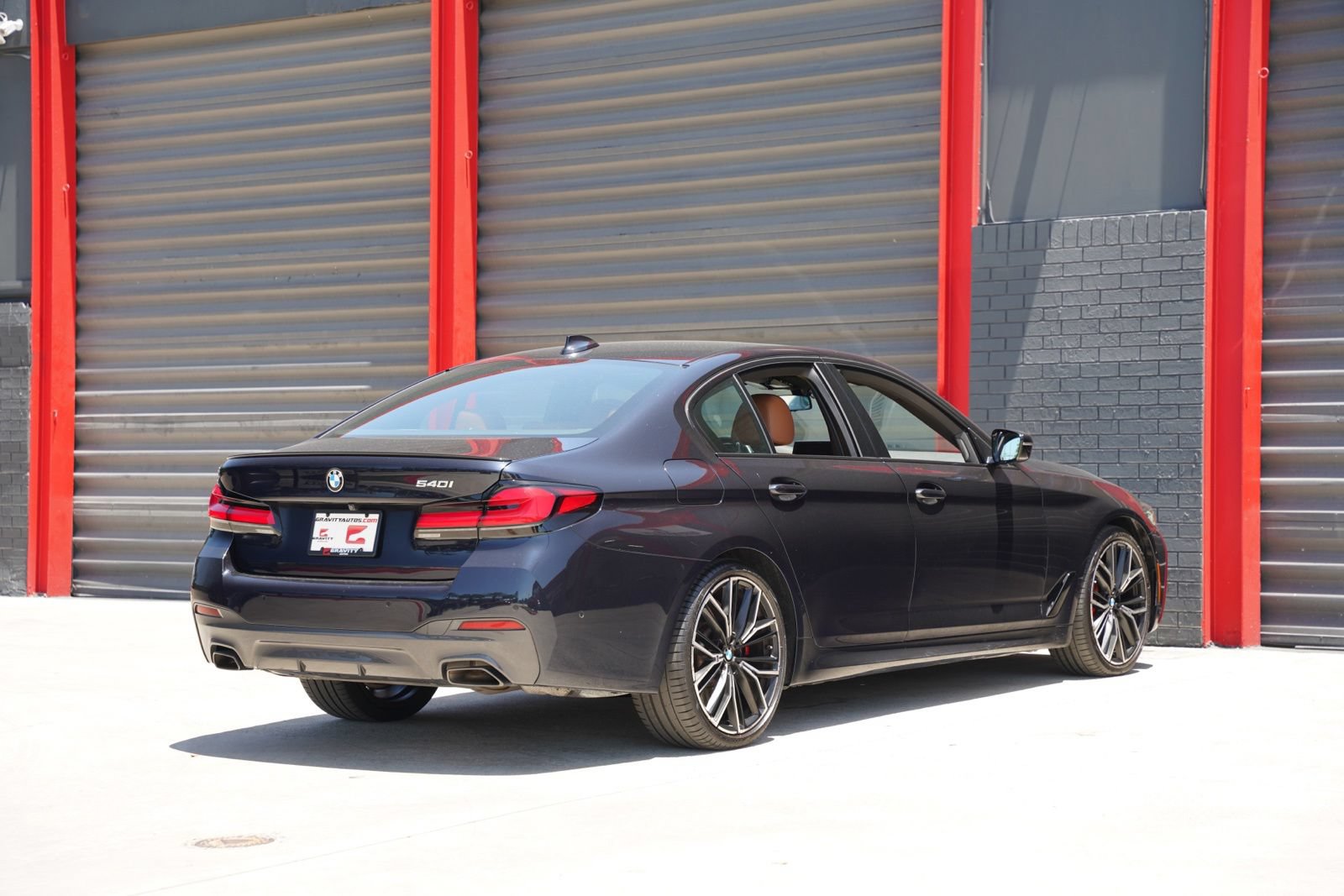 Used 2023 BMW 540i w/ M Sport Package RWD image 5