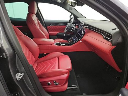 Used 2023 Maserati Grecale Modena AWD/4WD image 10