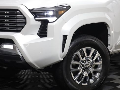 Used 2025 Toyota Tacoma Limited AWD/4WD image 3