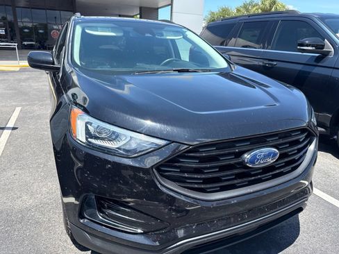 Certified 2022 Ford Edge SEL w/ Sport Appearance Package AWD/4WD image 2