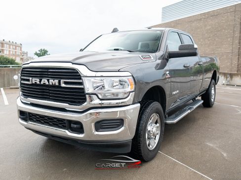 Used 2021 RAM 2500 Big Horn image 3