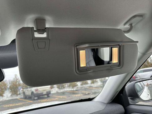 Used 2025 Ford Explorer Active image 29