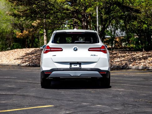 New 2026 BMW X3 xDrive30 w/ Premium Package AWD/4WD image 4