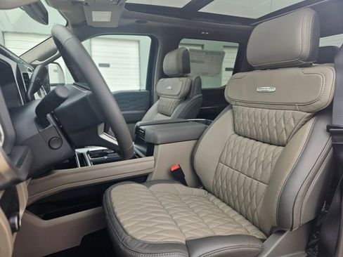 New 2026 Ford F350 Platinum w/ Platinum Plus Package image 13