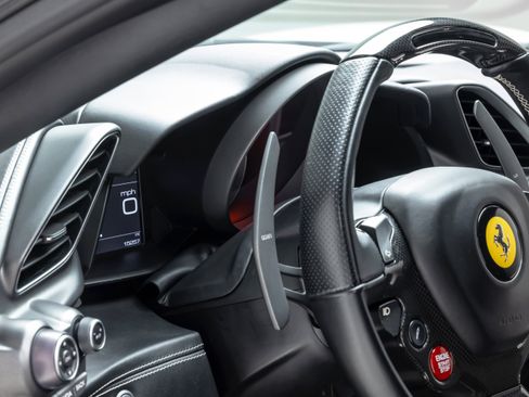 Used 2017 Ferrari 488 GTB image 70