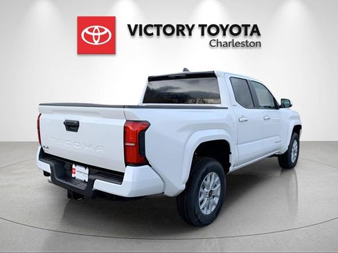 New 2026 Toyota Tacoma SR5 image 5