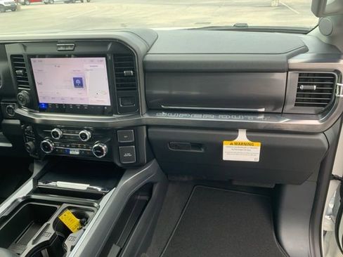 New 2025 Ford F350 Lariat w/ Lariat Ultimate Package AWD/4WD image 15