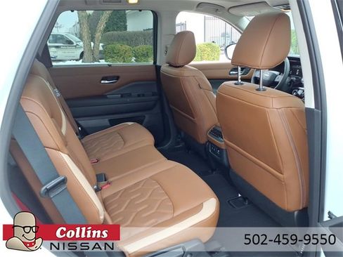 New 2026 Nissan Pathfinder Platinum w/ Cargo Package image 11