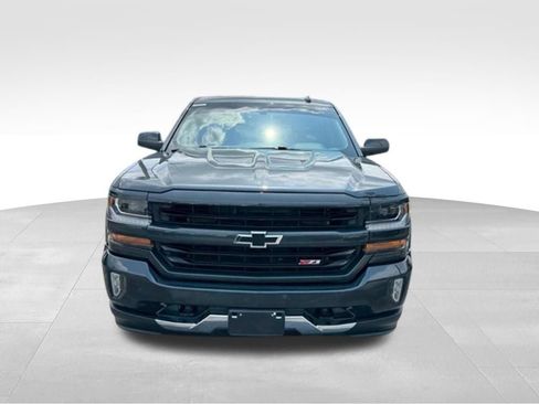 Used 2018 Chevrolet Silverado 1500 LT w/ All Star Edition AWD/4WD image 11