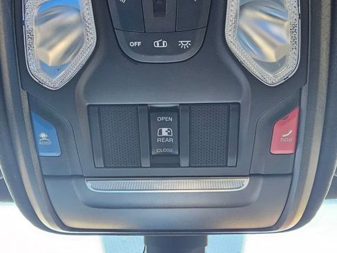 Used 2022 RAM 1500 Big Horn AWD/4WD image 26