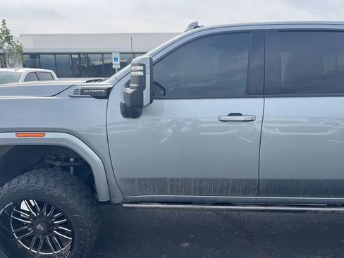 Used 2024 GMC Sierra 2500 Denali Ultimate image 12